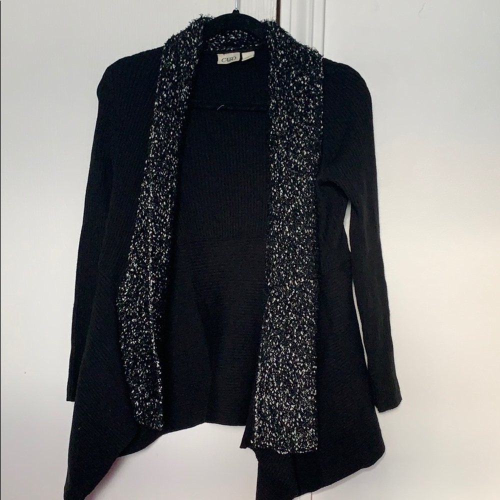 3/$20🌹Cato’s black white spotted cardigan sweater